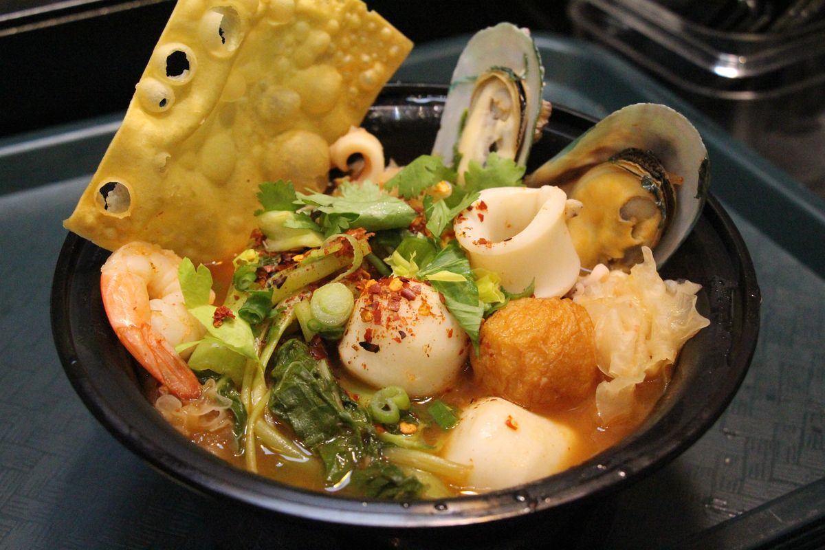 All the Vendors Inside Elmhurst’s Jam-Packed New Asian Food Hall