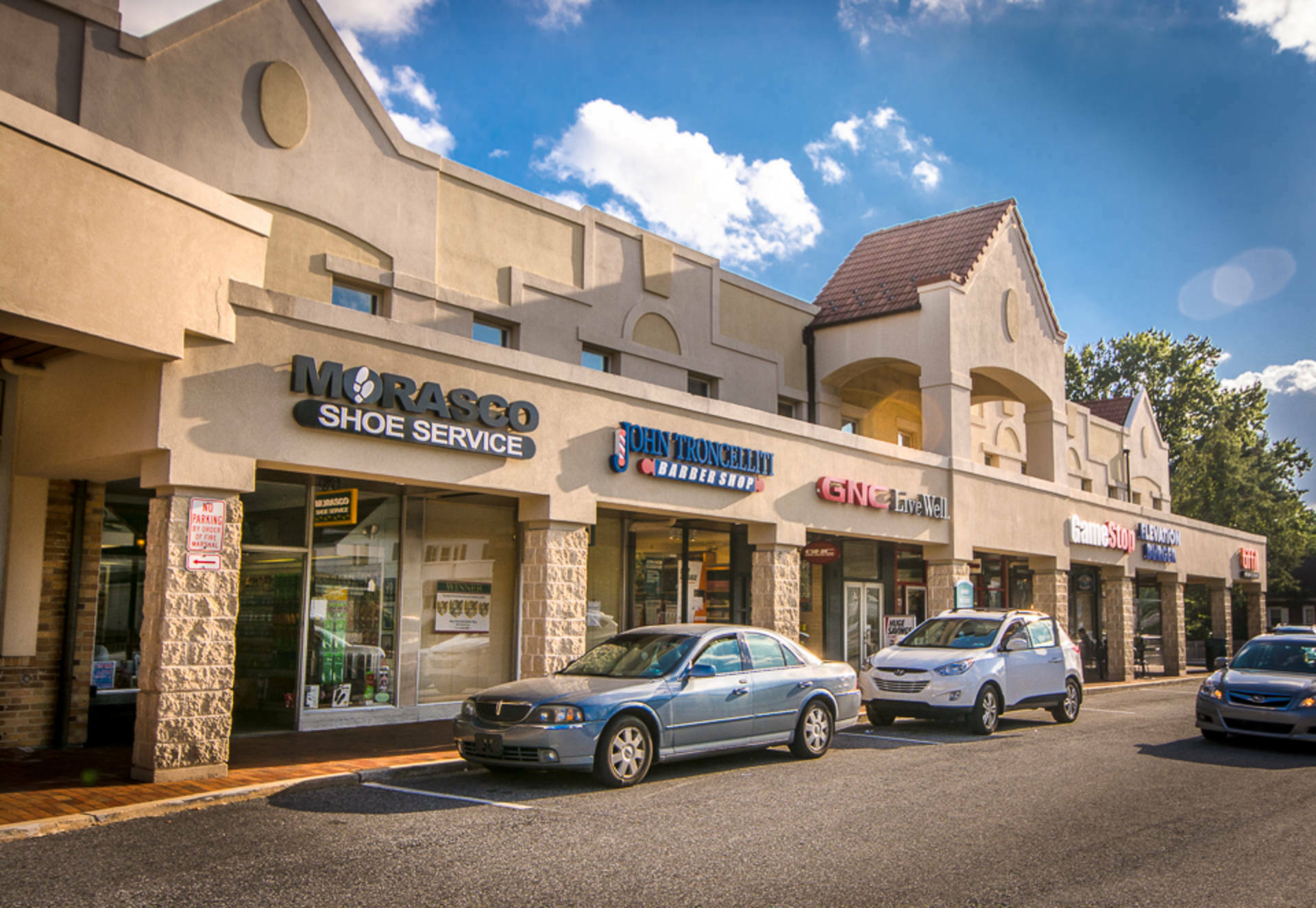New Business in Wynnewood Shopping Center, Clean Juice