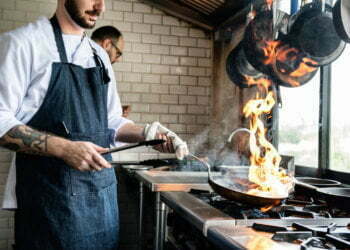 6 Must-Have Restaurant Supplies Equipment to Buy