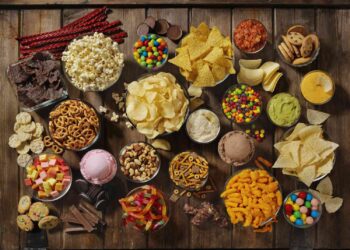 15 High-Protein Snacks Nutritionists Actually Eat